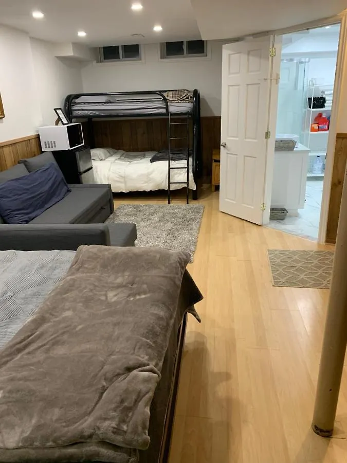 Big Oasis Studio Near Airport Yyz Toronto Homestay szállás