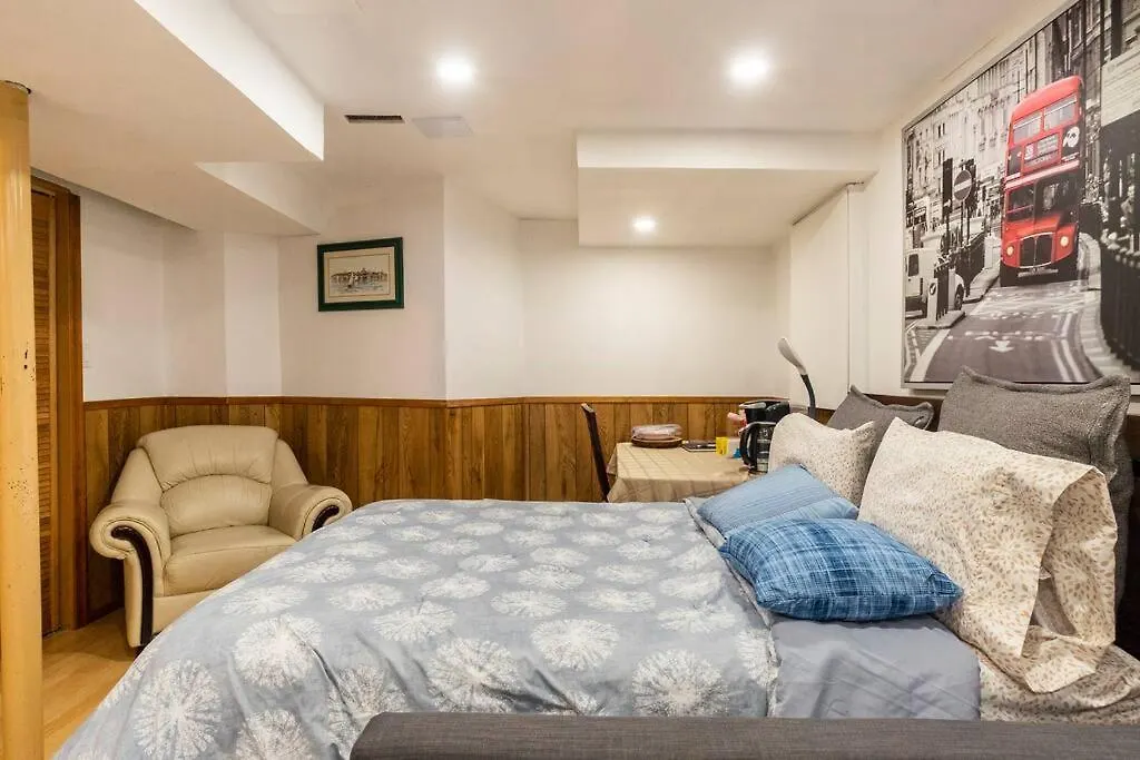 Big Oasis Studio Near Airport Yyz Toronto Kanada